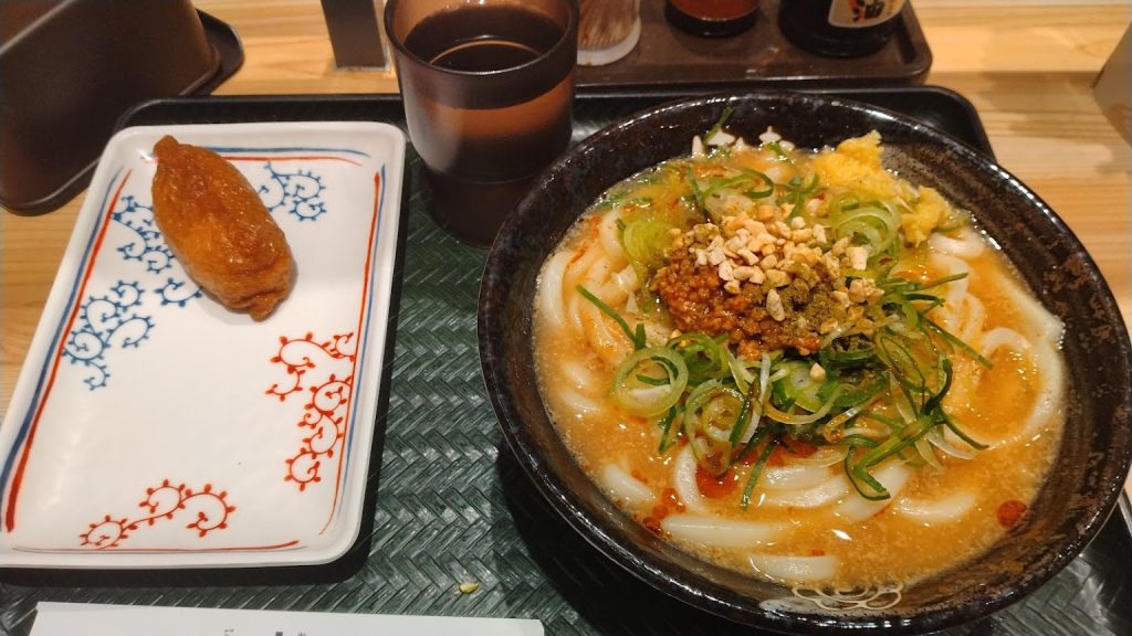 ピリ辛ごま坦々（中）とごまいなり